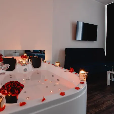 Jacuzzi Agnieszki شقة كراكوفيا